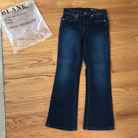 2. NWT Flare Cropped jeans by BLANK NYC Denim Size 25 - Picture 3 of 8